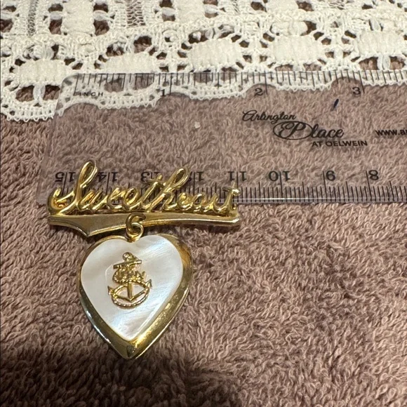 Sweetheart Navy Brooch Locket - Picture 12 of 13